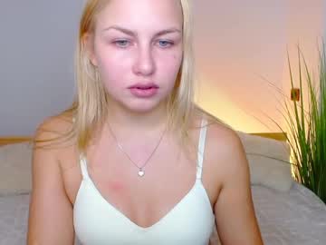 Flower_With_Thorns Chaturbate stream image from January 28, 2025