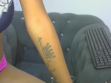 Petitpearl Chaturbate stream image from January 28, 2025