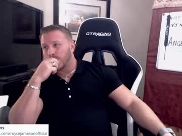 Player2pawns Chaturbate stream image from January 28, 2025