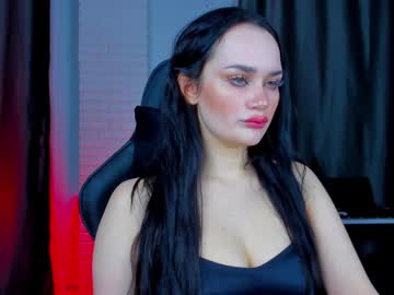 Queenaliss Chaturbate stream image from January 28, 2025