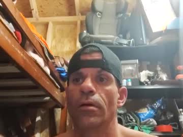 Bigdickforya3669 Chaturbate stream image from January 28, 2025