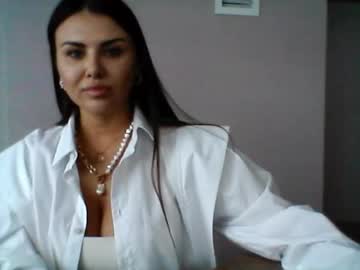 Curly_Bunny_ Chaturbate stream image from January 28, 2025