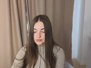 Littleroxyyy Chaturbate stream image from January 28, 2025