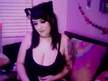 Lonewolfchi Chaturbate stream image from January 28, 2025