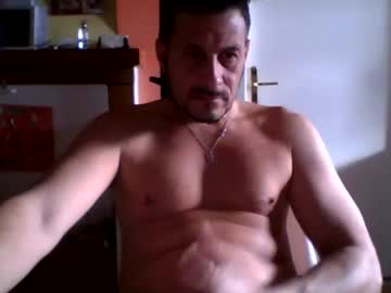 Maurys12 Chaturbate stream image from January 28, 2025