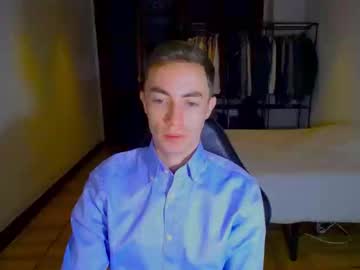 Charlieseyer Chaturbate stream image from January 28, 2025