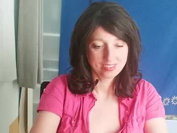 Hotdestany Chaturbate stream image from January 28, 2025