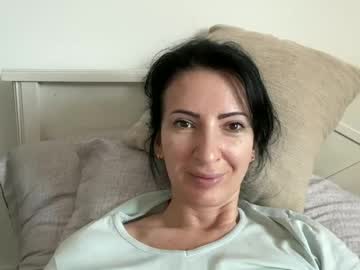Karinablair Chaturbate stream image from January 28, 2025