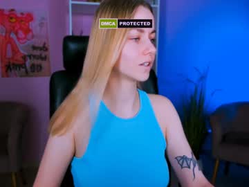 Mary_Mooore Chaturbate stream image from January 28, 2025