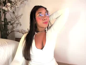 Sophie__13 Chaturbate stream image from January 28, 2025