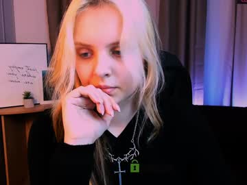 Anna_Sunshines Chaturbate stream image from January 28, 2025