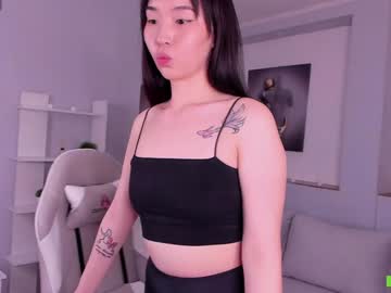 Mollyrous Chaturbate stream image from January 28, 2025