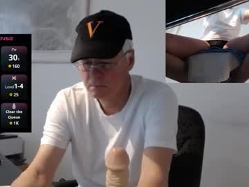 Perdill Chaturbate stream image from January 28, 2025