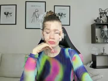 Dazdrasmigdasue Chaturbate stream image from January 28, 2025