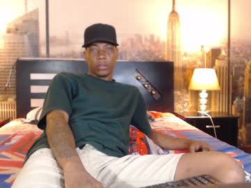 Kevinhoo_ Chaturbate stream image from January 28, 2025