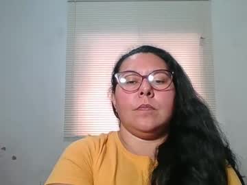 Shanynakym Chaturbate stream image from January 28, 2025
