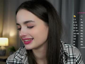 Elviablowe Chaturbate stream image from January 28, 2025