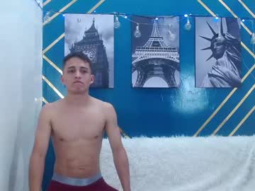 Eross_Hot Chaturbate stream image from January 28, 2025