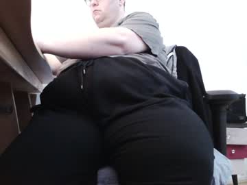 Fat_Bubble Chaturbate stream image from January 28, 2025