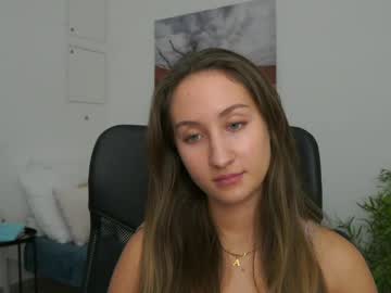 Magic___Smile Chaturbate stream image from January 28, 2025