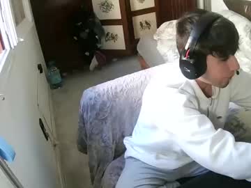 Thebulgueboyy Chaturbate stream image from January 28, 2025