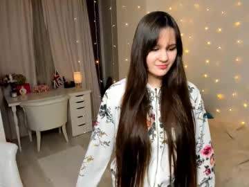 Zaraembry Chaturbate stream image from January 28, 2025