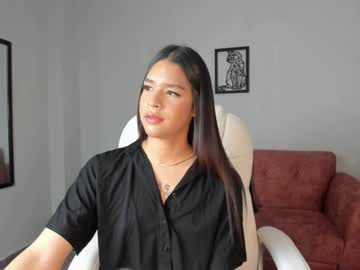 Alice23jones Chaturbate stream image from January 28, 2025