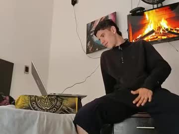 Jhongrey2 Chaturbate stream image from January 28, 2025