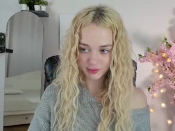 Mia_Gotie Chaturbate stream image from January 28, 2025