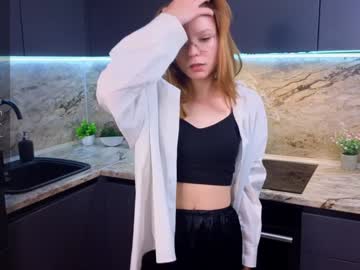 Edithgaler Chaturbate stream image from January 28, 2025