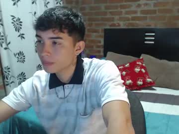 Ryan_Moore_ Chaturbate stream image from January 28, 2025