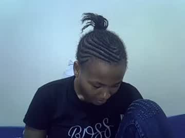 Prettyqueenn1 Chaturbate stream image from January 28, 2025