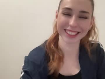Deliverysmile Chaturbate stream image from January 28, 2025