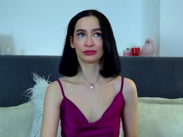 Mariamenson Chaturbate stream image from January 28, 2025