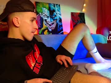 Midnighter__ Chaturbate stream image from January 28, 2025