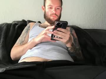 662am Chaturbate stream image from January 28, 2025