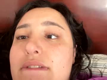 Gadotgold Chaturbate stream image from January 28, 2025