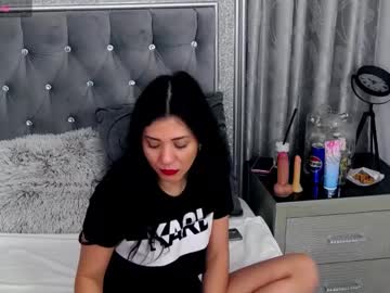 Milacolinsx Chaturbate stream image from January 28, 2025