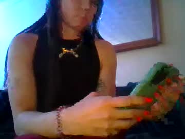 Queenbee6269 Chaturbate stream image from January 28, 2025