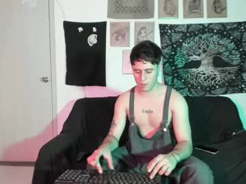 Antonnello_ Chaturbate stream image from January 28, 2025