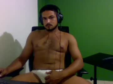 Mo_Hot Chaturbate stream image from January 28, 2025