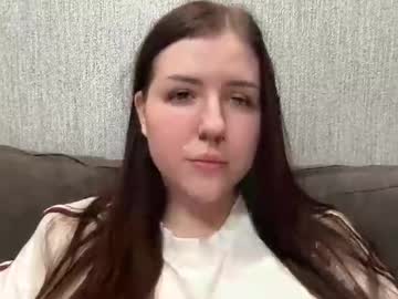 Foxshy Chaturbate stream image from January 28, 2025
