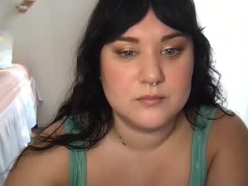 Lovearielle Chaturbate stream image from January 28, 2025