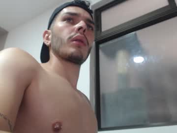 Matias_Alzate Chaturbate stream image from January 28, 2025