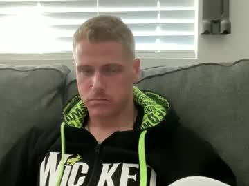 Uncutafbro Chaturbate stream image from January 28, 2025