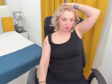 Anngelynajoy Chaturbate stream image from January 28, 2025