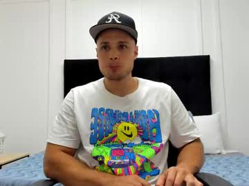 Adrien_Roche888 Chaturbate stream image from January 28, 2025