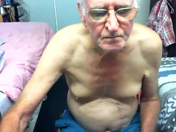 Chris51117 Chaturbate stream image from January 28, 2025