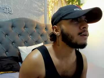 David_Greyy Chaturbate stream image from January 28, 2025