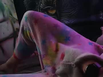 Foxikxxbb Chaturbate stream image from January 28, 2025